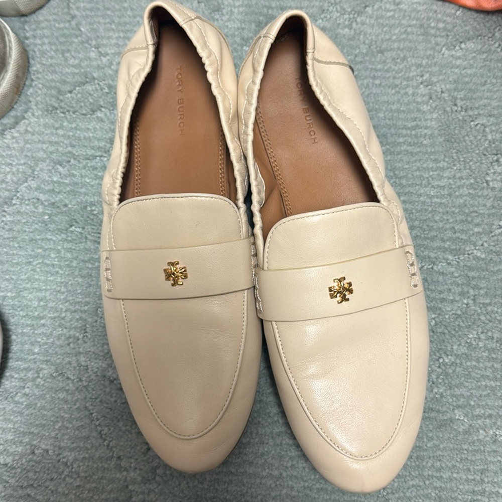 white tory burch loafers